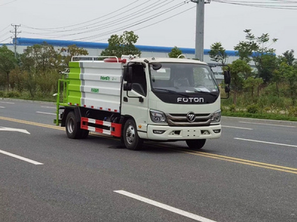 國(guó)六福田藍(lán)牌7方抑塵車