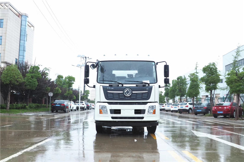 東風(fēng)天龍后八輪20噸噴霧車，國六綠化噴灑車